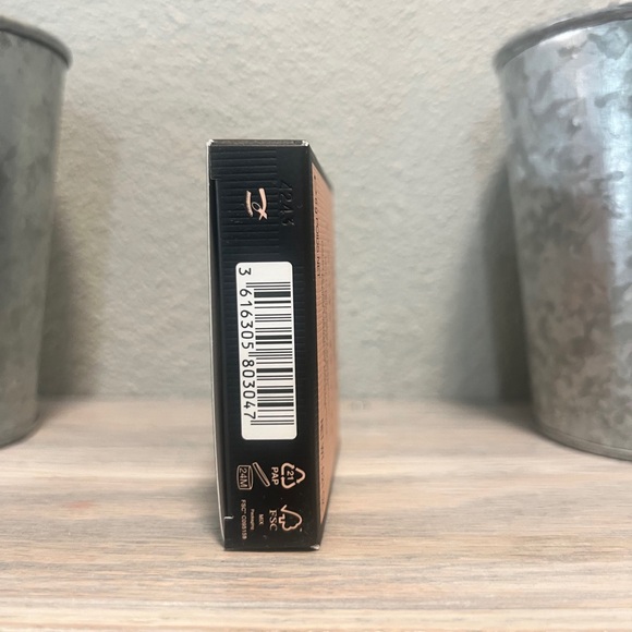 Gucci Limited Edition Eyeshadow Palette - Picture 6 of 8